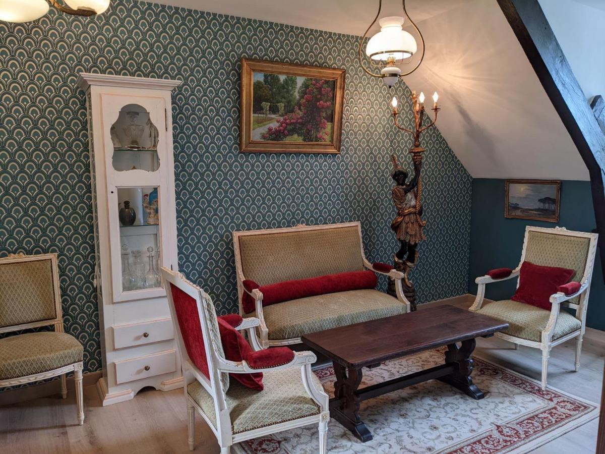 Suite Orient Express Dans L'Auberge Des Trains Mythiques Laniscat ภายนอก รูปภาพ
